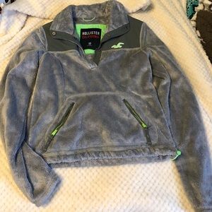 Hollister sweater